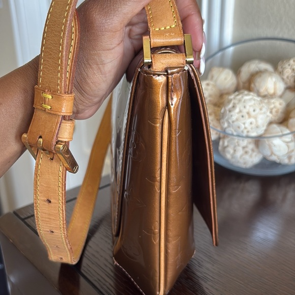 Louis Vuitton Thompson Street Vernis Bag - Picture 8 of 8